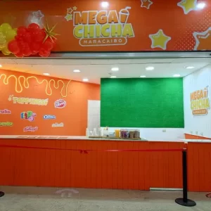 Mostrador de Mega Chicha en la feria de comida de Metropolis Maracibo