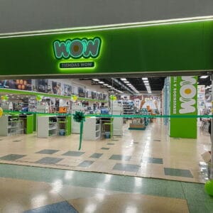Fachada de las Tiendas por departamentos Wow en Metrosol Maracaibo